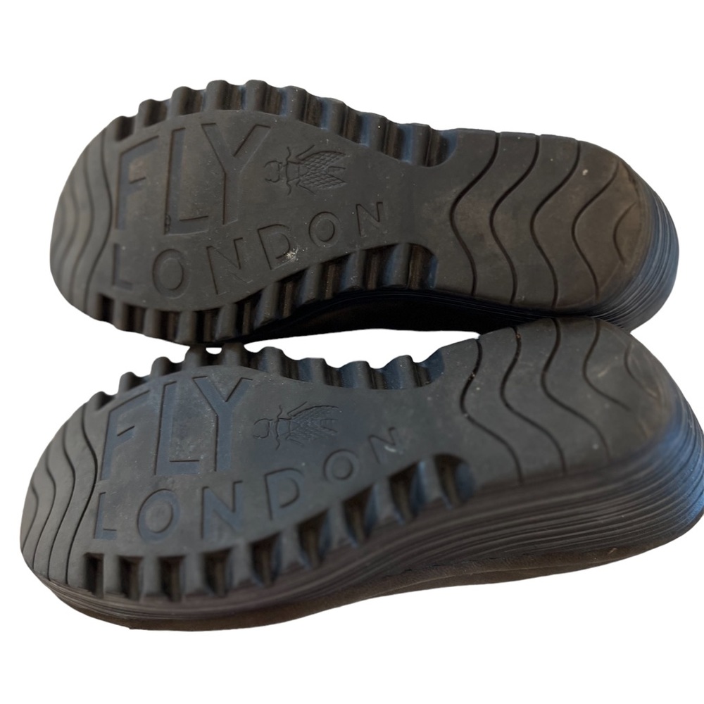 Fly London Yaz Cupido Wedge Slip On Shoe in size US 7.5-8 EU 38 Green - Picture 10 of 16